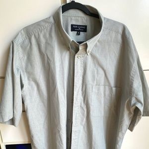 Short sleeve mens shirt